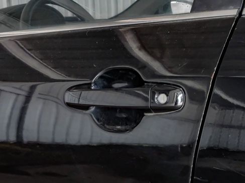 Used 2012 Toyota Camry LE image 38