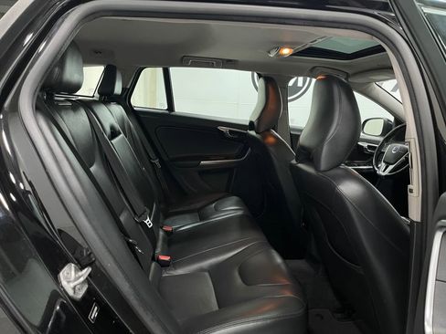 Used 2016 Volvo V60 T5 Premier image 29