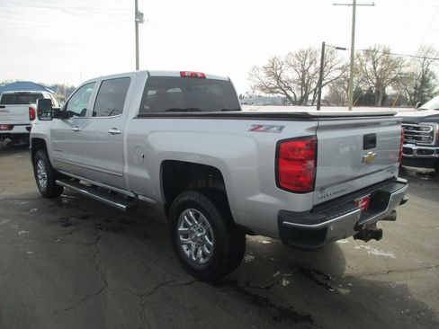 Used 2016 Chevrolet Silverado 3500 LTZ w/ Duramax Plus Package image 9