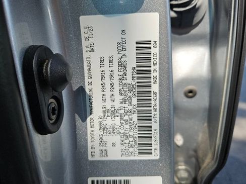 Used 2023 Toyota Tacoma SR5 w/ Technology Package AWD/4WD image 16
