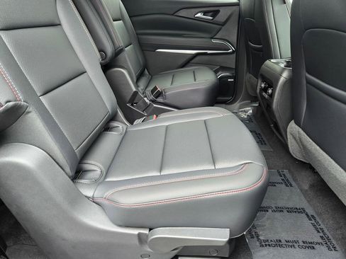New 2026 Chevrolet Traverse Z71 w/ Enhanced Driving Package AWD/4WD image 11