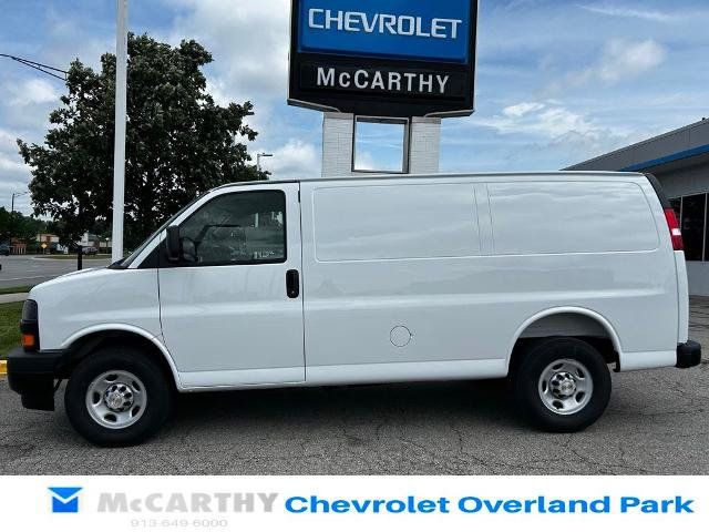 New 2026 Chevrolet Express 2500 RWD image 2