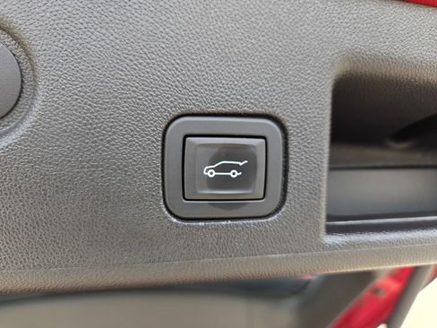 Used 2024 Chevrolet Equinox LT w/ LPO, Floor Liner Package FWD image 28