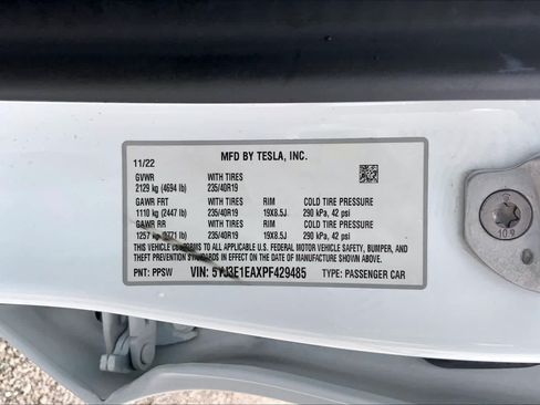 Used 2023 Tesla Model 3 Standard Range RWD image 31