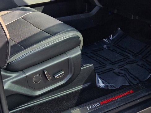 Used 2017 Ford F150 Raptor w/ Equipment Group 802A Luxury image 7