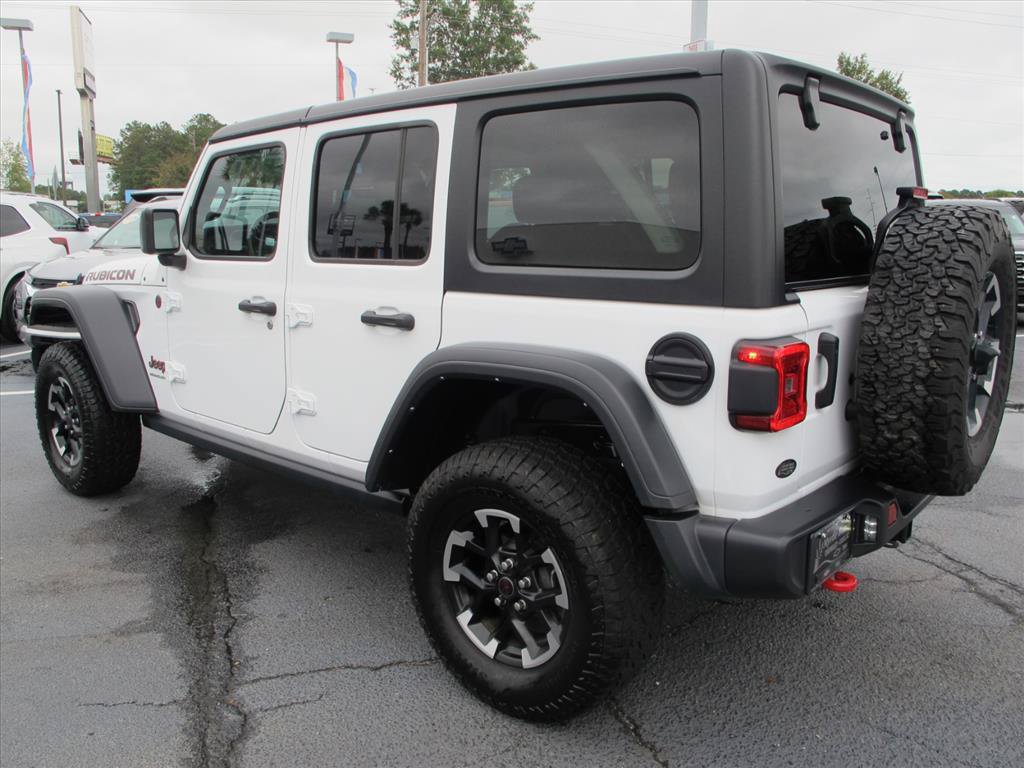 Used 2025 Jeep Wrangler Unlimited Rubicon AWD/4WD image 5
