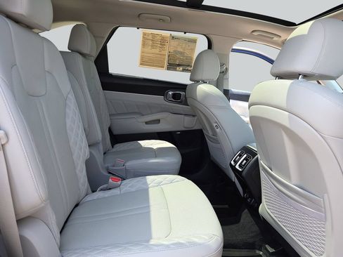 Used 2023 Kia Sorento SX AWD/4WD image 37
