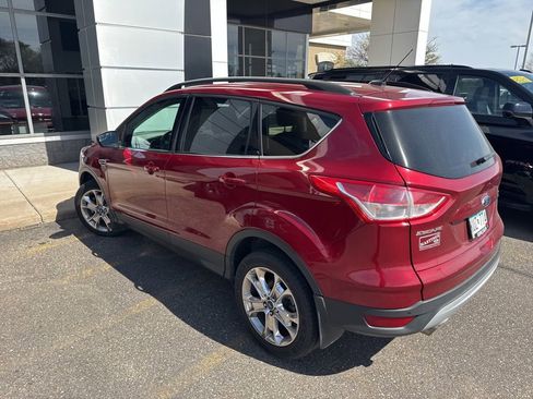 Used 2016 Ford Escape SE w/ Equipment Group 201A AWD/4WD image 9