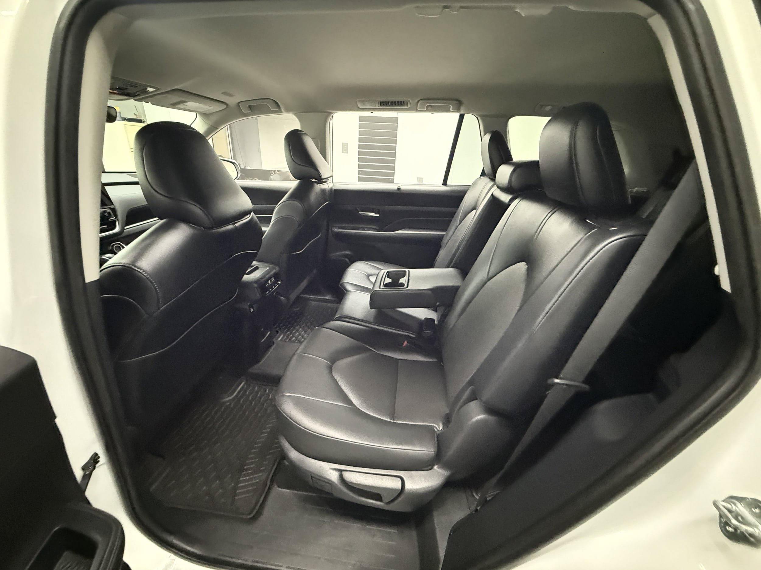 Used 2024 Toyota Grand Highlander AWD image 25