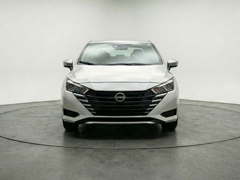 Used 2025 Nissan Versa SV FWD image 2