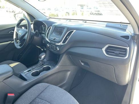 Used 2024 Chevrolet Equinox LT FWD image 28