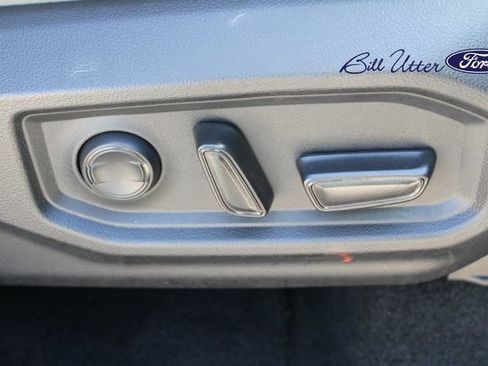 Used 2024 Toyota Tundra Limited w/ Power Package image 12