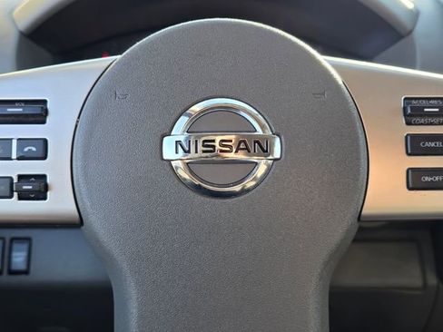 Used 2020 Nissan Frontier SV image 23