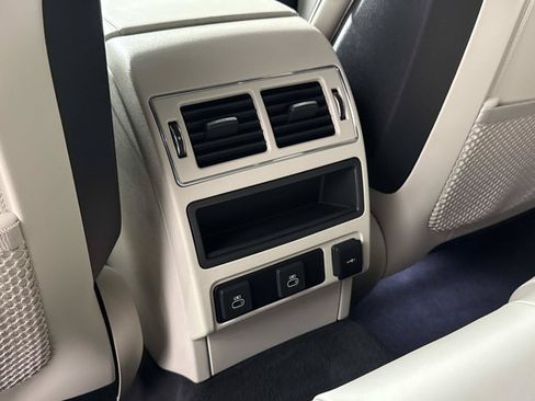 Certified 2026 Jaguar F-PACE R-Dynamic S AWD/4WD image 15