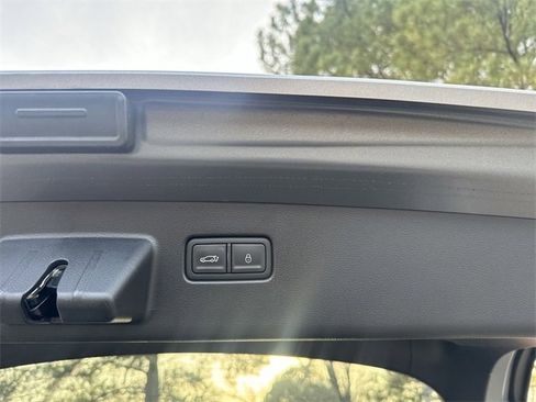 Used 2024 Genesis GV60 Performance image 26