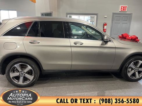 Used 2022 Mercedes-Benz GLC 300 image 6