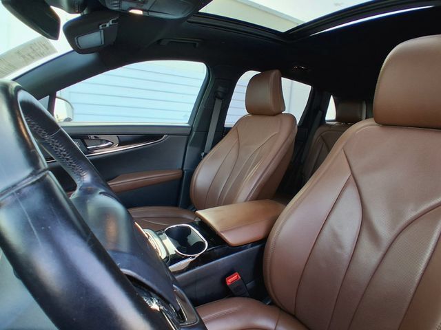 Used 2023 Lincoln Nautilus Reserve AWD/4WD image 11