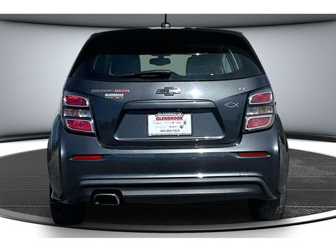 Used 2018 Chevrolet Sonic LT w/ True North Edition FWD image 6