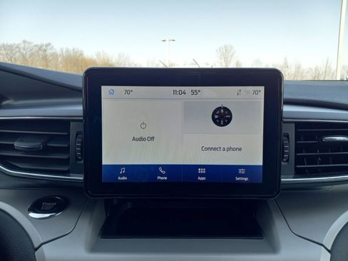 Used 2024 Ford Explorer XLT w/ Equipment Group 202A image 21