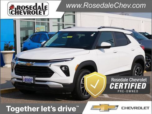 Used 2025 Chevrolet TrailBlazer LT AWD/4WD image 1