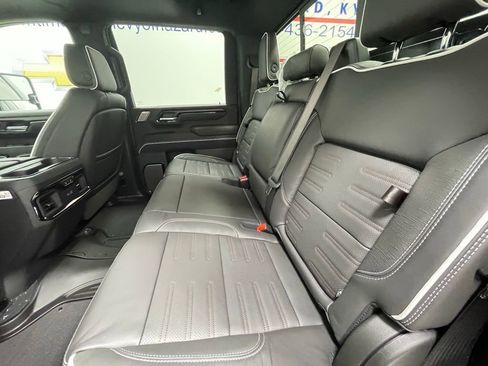 New 2026 GMC Sierra 2500 AT4X AWD/4WD image 11