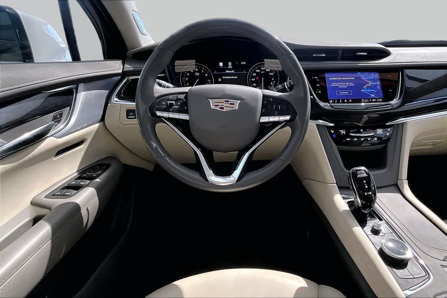 Used 2022 Cadillac XT6 Premium Luxury w/ Technology Package FWD image 6