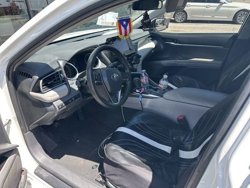 Used 2021 Toyota Camry LE image 5