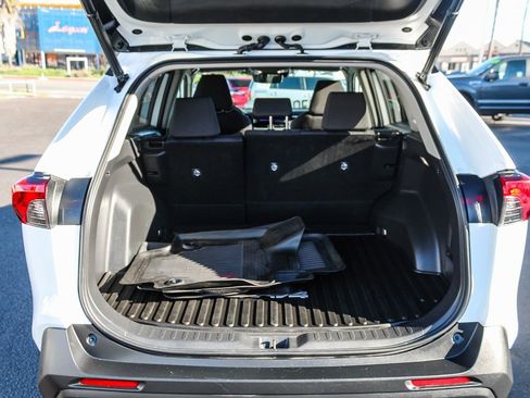 Used 2023 Toyota RAV4 XLE image 27