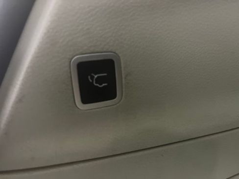 Used 2020 Chrysler Pacifica Limited FWD image 61