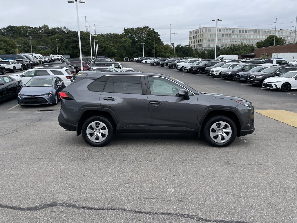 Certified 2022 Toyota RAV4 LE AWD/4WD image 7