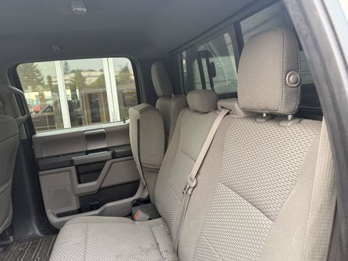 Used 2019 Ford F150 XLT w/ Equipment Group 302A Luxury AWD/4WD image 15