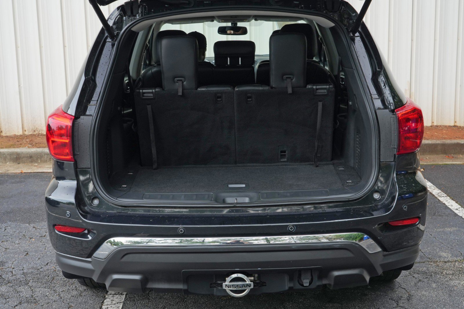 Used 2017 Nissan Pathfinder Platinum AWD/4WD image 9