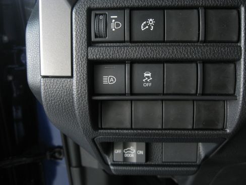 New 2025 Toyota Tacoma TRD Off-Road image 17