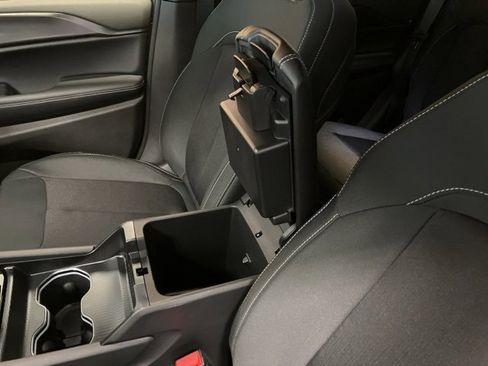 Used 2025 Jeep Grand Cherokee Laredo X w/ Luxury Tech Group I image 21