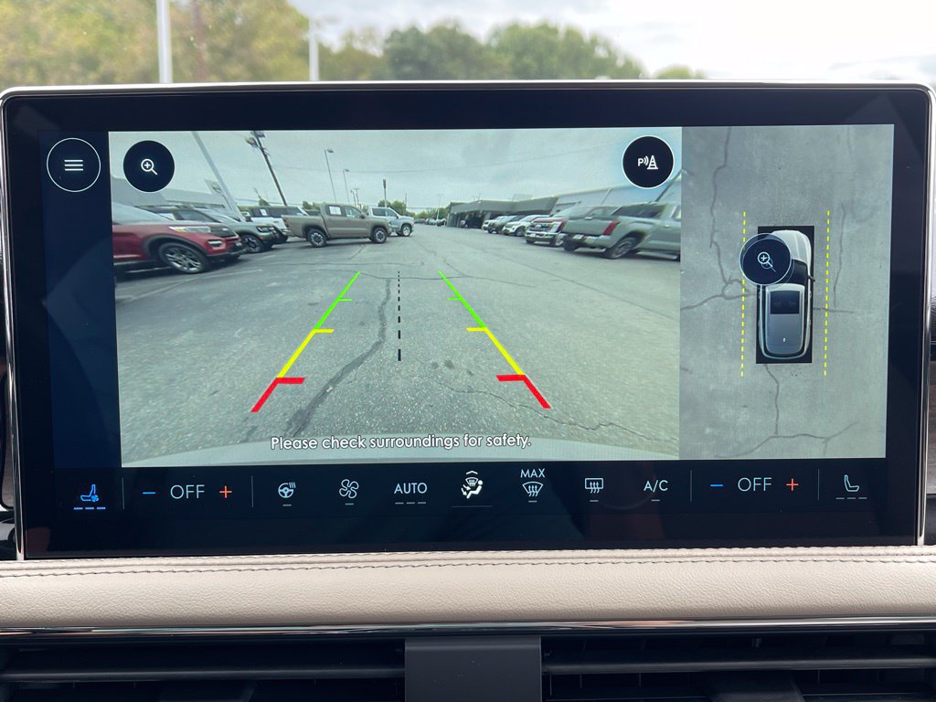 New 2025 Lincoln Corsair Reserve FWD image 13
