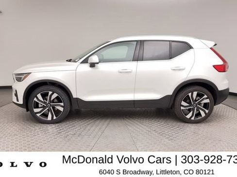 Certified 2024 Volvo XC40 B5 Plus w/ Protection Package Premier AWD/4WD image 5