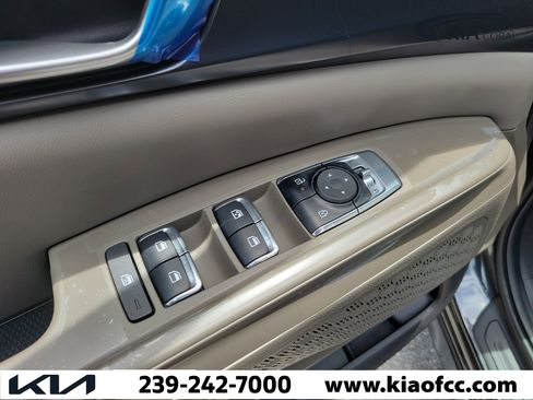 New 2026 Kia Carnival FWD image 24