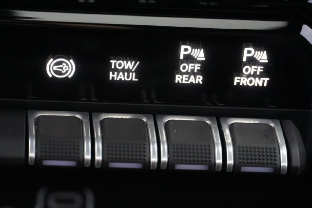 Used 2025 RAM 2500 Laramie w/ Night Edition AWD/4WD image 39