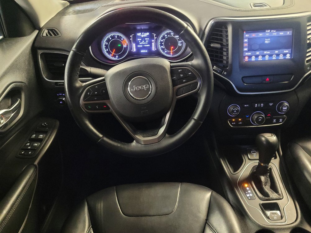 Used 2019 Jeep Cherokee Latitude Plus FWD image 22