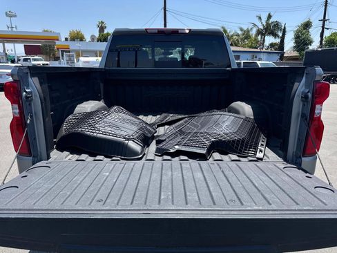 Used 2024 Chevrolet Silverado 1500 ZR2 w/ Technology Package image 21