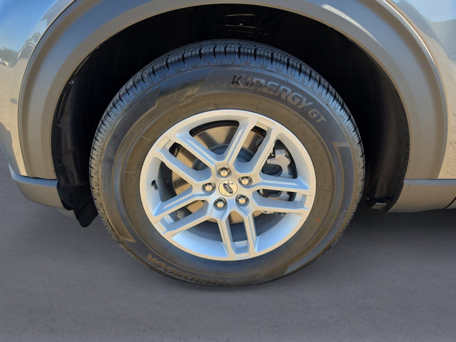 Used 2026 Ford Explorer Active w/ Active Comfort Package RWD image 28
