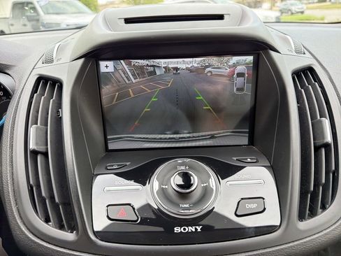 Used 2018 Ford Escape Titanium AWD/4WD image 25