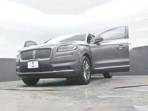 Used 2022 Lincoln Nautilus Reserve w/ Class II Trailer Tow Package AWD/4WD image 32