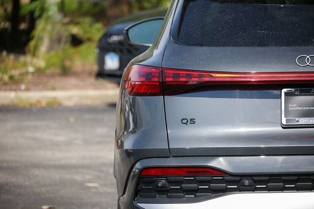 Certified 2025 Audi Q5 Premium AWD/4WD image 29