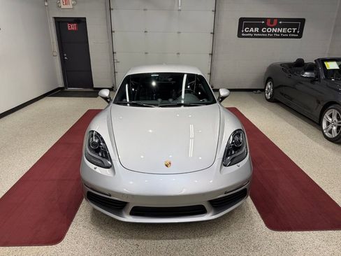 Used 2019 Porsche 718 Cayman RWD image 6
