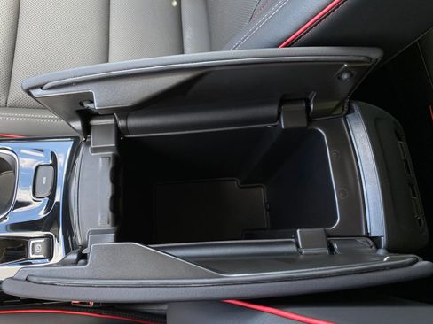 Used 2023 Buick Envision Essence w/ Sport Touring Package image 18