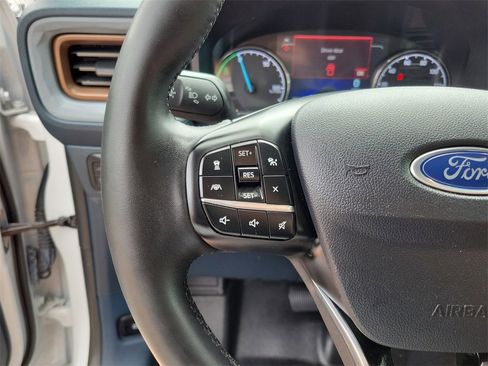 Used 2024 Ford Maverick Lariat image 27