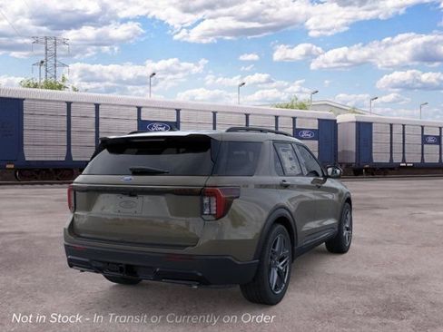 New 2026 Ford Explorer ST-Line w/ ST-Line Street Pack RWD image 8