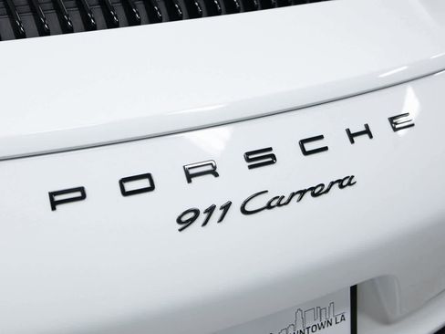Certified 2018 Porsche 911 Carrera image 32