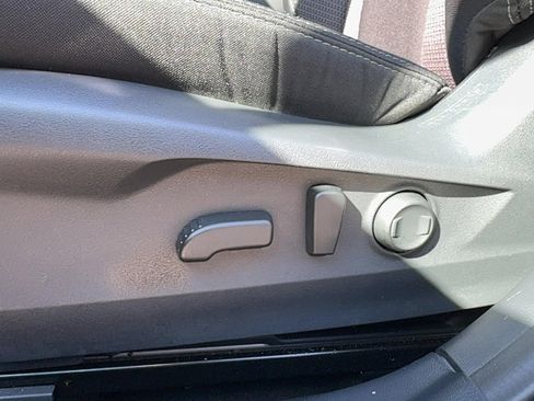 Certified 2025 Subaru Outback Premium w/ Popular Package #1A image 23